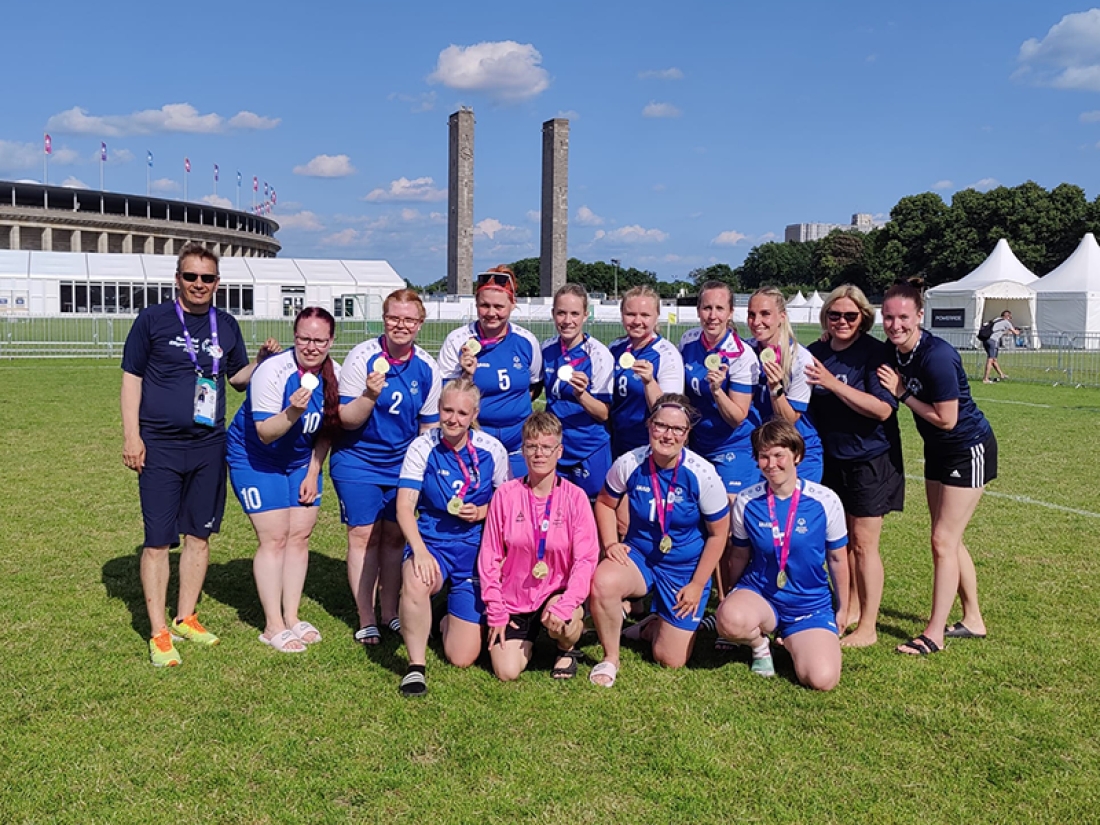 Julia Niska ja Melina Mäkimartti palasivat kultamitalisteina Berliinin Special Olympics -maailmankisoista