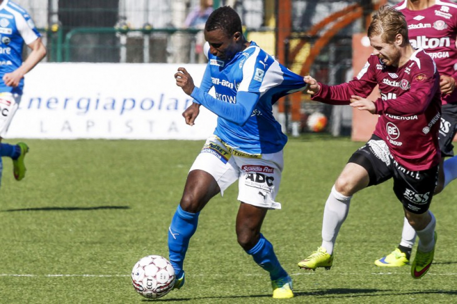 FC Lahti repi ja raastoi kahden miehen alivoimalla. Tässä sen saa kokea RoPS:n Mamut Saine.